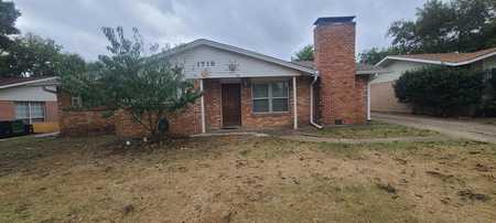 $220,000 - 4Br/2Ba -  for Sale in Plaza Terrace Add, Arlington