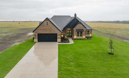 $589,900 - 4Br/3Ba -  for Sale in Orduna Addition #2, Leonard