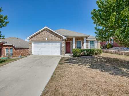 $359,900 - 3Br/2Ba -  for Sale in Hills Of Whitestone, Benbrook