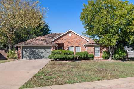 $329,900 - 3Br/2Ba -  for Sale in Mara Estates #2- Rev, Red Oak