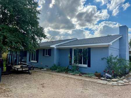 $450,000 - 5Br/4Ba -  for Sale in E Bellow, Waxahachie