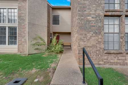 $197,500 - 1Br/2Ba -  for Sale in Parkway Lane Ph I, Dallas