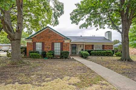 $310,000 - 3Br/2Ba -  for Sale in Carriagehouse Estates, Garland