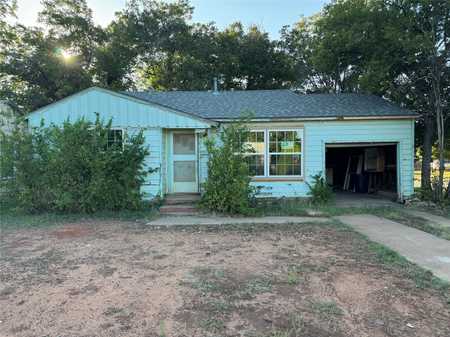 $300,000 - 8Br/4Ba -  for Sale in Arthel Henson, Abilene