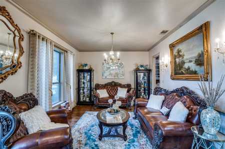 $849,000 - 4Br/5Ba -  for Sale in Lake Ridge Estate 05, Cedar Hill