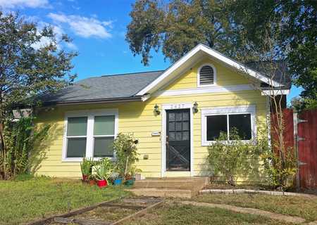 $274,900 - 3Br/2Ba -  for Sale in Sunset Add, Dallas