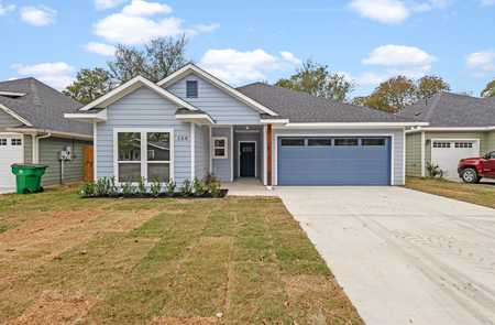 $309,900 - 3Br/2Ba -  for Sale in Highland East, Waxahachie