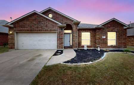 $305,000 - 3Br/3Ba -  for Sale in Amber Fields Windmill Farms P, Forney