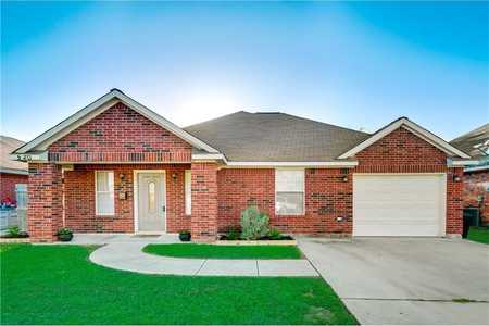 $282,000 - 3Br/2Ba -  for Sale in Rockwall Lake Estate #1, Rockwall