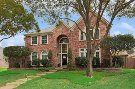 $749,500 - 4Br/3Ba -  for Sale in Lakes Of Highland Oaks The, Keller