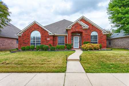 $565,000 - 4Br/2Ba -  for Sale in Hillcrest Estates Sec Ii Ph 1, Frisco