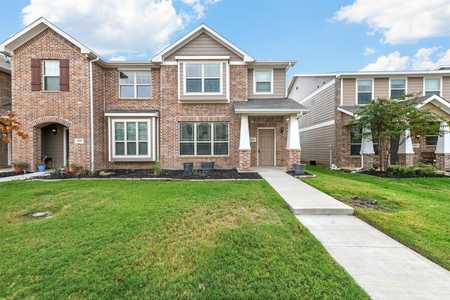 $292,500 - 3Br/3Ba -  for Sale in Brentwood Place, Denton