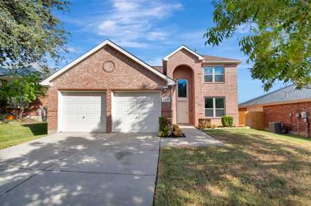 $385,000 - 4Br/3Ba -  for Sale in Park Glen Add, Fort Worth