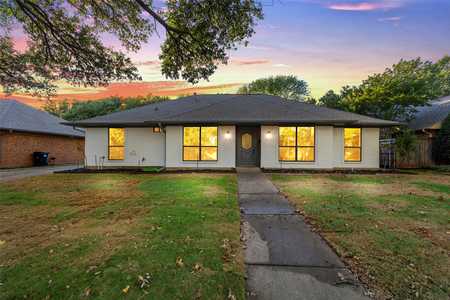 $399,999 - 4Br/3Ba -  for Sale in North Lake Park Add Ph 2, Denton