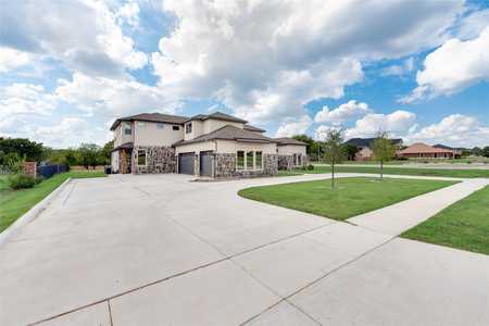 $999,000 - 5Br/6Ba -  for Sale in Lake Ridge Sec 21, Cedar Hill