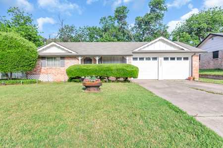 $275,000 - 3Br/2Ba -  for Sale in North Eastridge Add, Haltom City