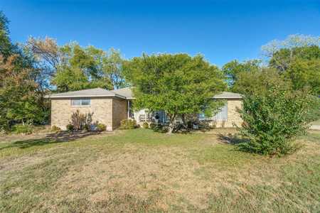 $425,000 - 3Br/2Ba -  for Sale in None, Sachse