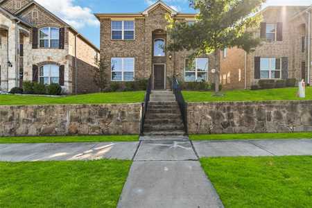 $335,000 - 4Br/3Ba -  for Sale in Primrose Crossing, Fort Worth