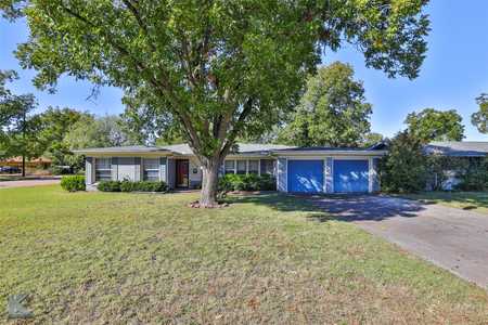 $165,000 - 3Br/2Ba -  for Sale in Wychwood Add, Abilene