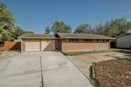 $299,200 - 4Br/2Ba -  for Sale in Northgate West 04, Irving