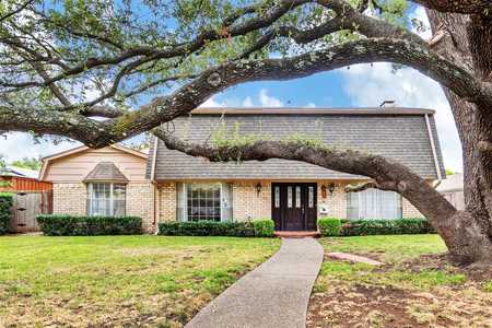 $500,000 - 4Br/3Ba -  for Sale in Woodhaven 01, Richardson