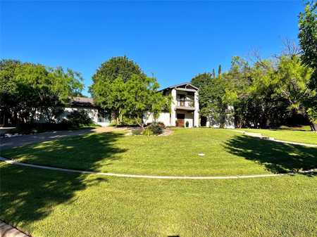 $649,000 - 4Br/4Ba -  for Sale in Mont Del Estates Add, Benbrook