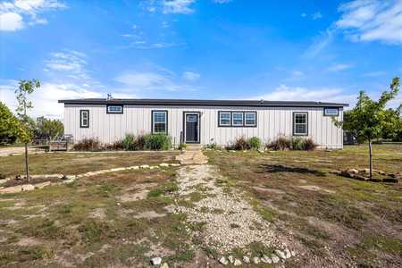 $640,000 - 4Br/3Ba -  for Sale in 22.053 Acres Of: Acres 34.150, A0880 Tw Morrison, Stephenville