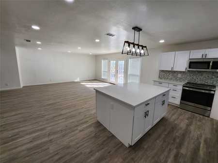 $460,000 - 4Br/3Ba -  for Sale in Greenwood Second Add, Mckinney