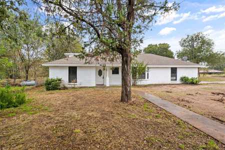 $374,995 - 3Br/2Ba -  for Sale in Moses Oldham Surv Abs #431, Granbury