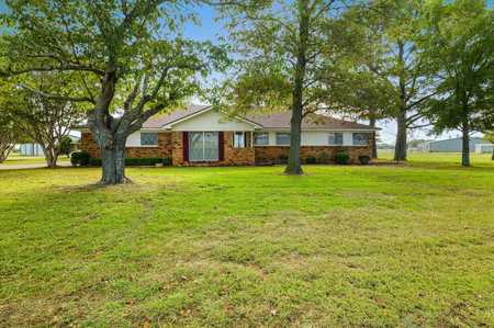 $425,000 - 3Br/2Ba -  for Sale in S Lamar, Denton