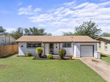 $210,000 - 3Br/2Ba -  for Sale in Green Acres, Abilene