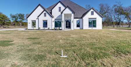 $653,000 - 4Br/3Ba -  for Sale in Whispering Winds, Caddo Mills