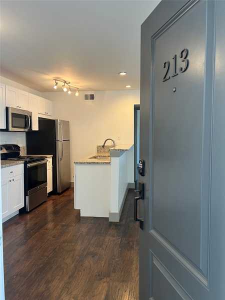 $149,000 - 1Br/1Ba -  for Sale in Boxtree Condo, Dallas