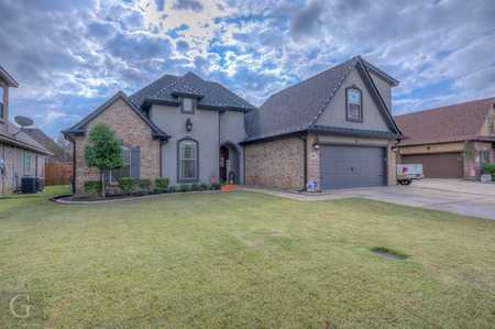 $385,000 - 4Br/3Ba -  for Sale in Cypress Bend Garden District 01, Bossier City