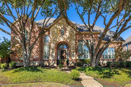 $950,000 - 4Br/4Ba -  for Sale in Castlemere Ph V, Plano