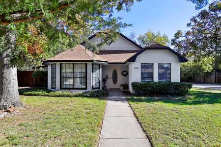 $334,999 - 3Br/2Ba -  for Sale in Bentwood Ph 1, Denton