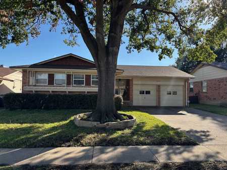 $312,000 - 4Br/2Ba -  for Sale in Forest Ridge 03, Garland