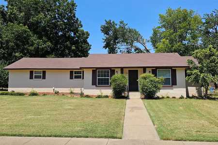 $310,000 - 3Br/2Ba -  for Sale in International Estates, Grand Prairie