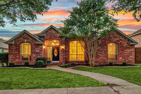 $525,000 - 4Br/2Ba -  for Sale in Grayhawk Ph Iii, Frisco