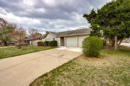 $315,000 - 3Br/2Ba -  for Sale in South Park Add Rep, Grand Prairie