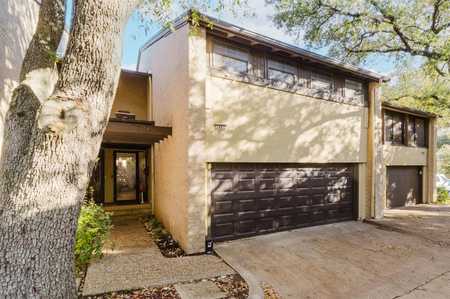 $245,000 - 3Br/3Ba -  for Sale in Del Paseo Twnhs, Irving