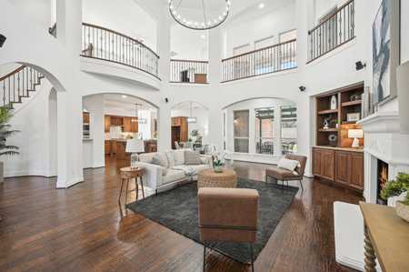 $1,100,000 - 5Br/5Ba -  for Sale in Stone Creek Village Ph 2, Frisco