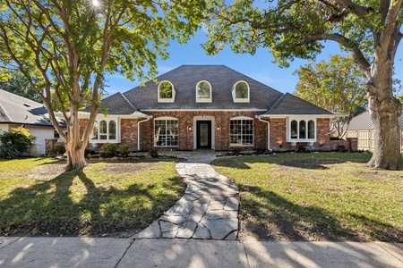 $899,000 - 4Br/4Ba -  for Sale in Town Creek, Dallas