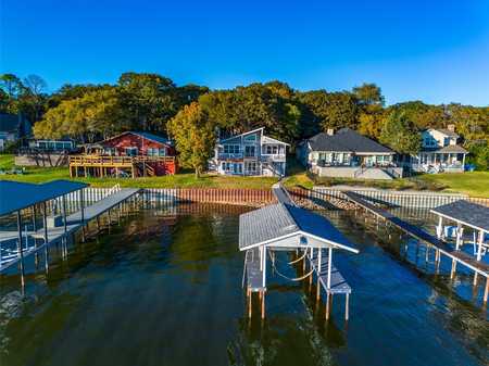 $639,900 - 3Br/2Ba -  for Sale in Harbor Point Sec #1, Gun Barrel City