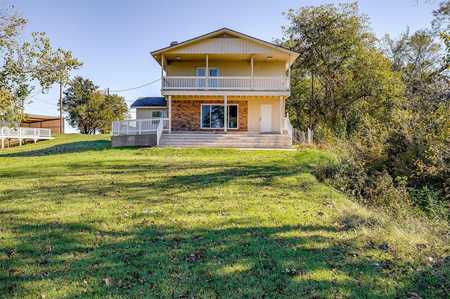 $399,999 - 3Br/3Ba -  for Sale in Emerald Bay, Granbury