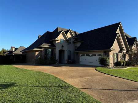 $417,000 - 4Br/3Ba -  for Sale in St Charles Court Village 02, Bossier City