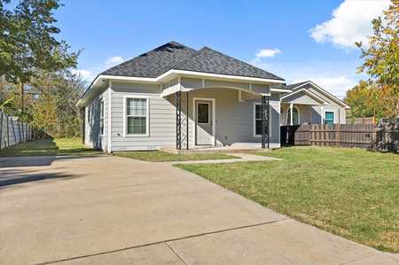 $249,900 - 3Br/2Ba -  for Sale in Worth Heights Add, Fort Worth