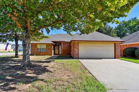 $319,900 - 3Br/2Ba -  for Sale in Audra Meadows Ph 2, Denton