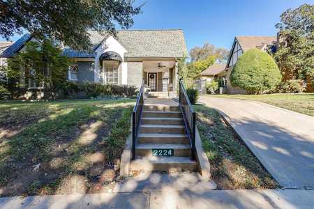 $799,000 - 3Br/2Ba -  for Sale in Berkeley, Fort Worth