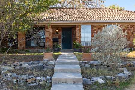 $675,000 - 3Br/2Ba -  for Sale in None, Lampasas